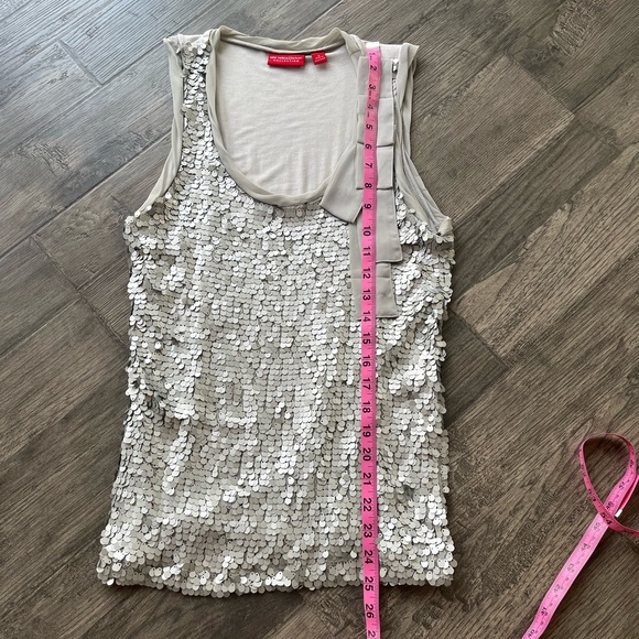 New York & Co Light Gray Sequin Top Size Small - Picture 5 of 7